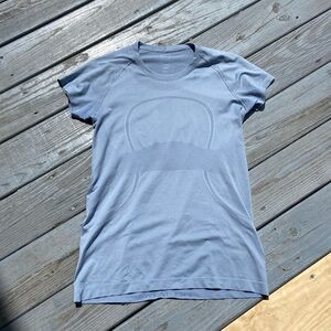 Lululemon size 12 blue swiftly tech short sleeve shirt